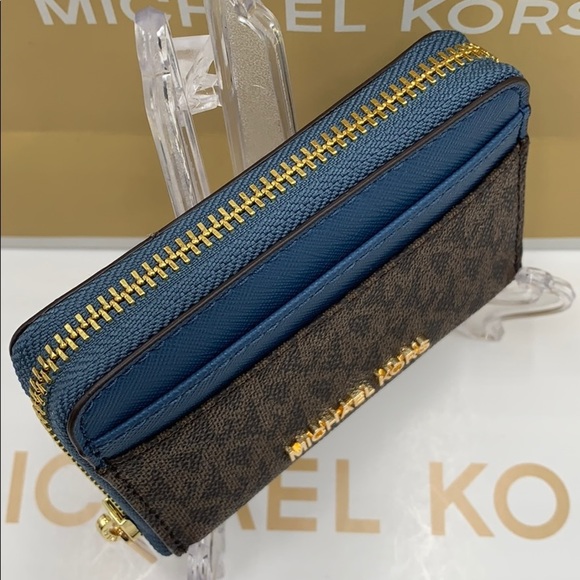 MICHAEL KORS JET SET TRAVEL MD ZA CARD CASE - Picture 11 of 16